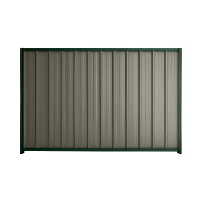 Good Neighbour® Superdek® 1500mm High Fence Panel Sheet: Marsh Post/Track: Caulfield Green