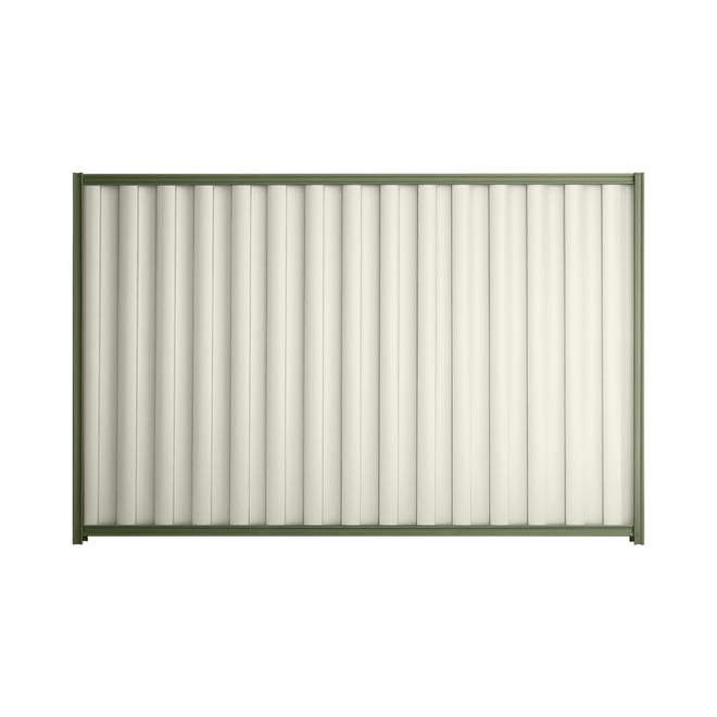 Good Neighbour® Wavelok® 1500mm High Fence Panel Sheet: Off White Post/Track: Mist Green