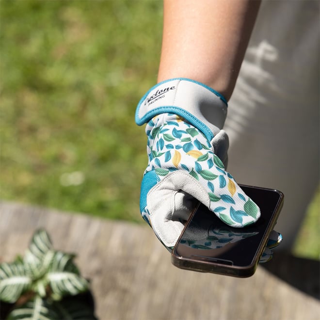 Cyclone Pruning Gloves Touch Screen Compatible Floral Medium