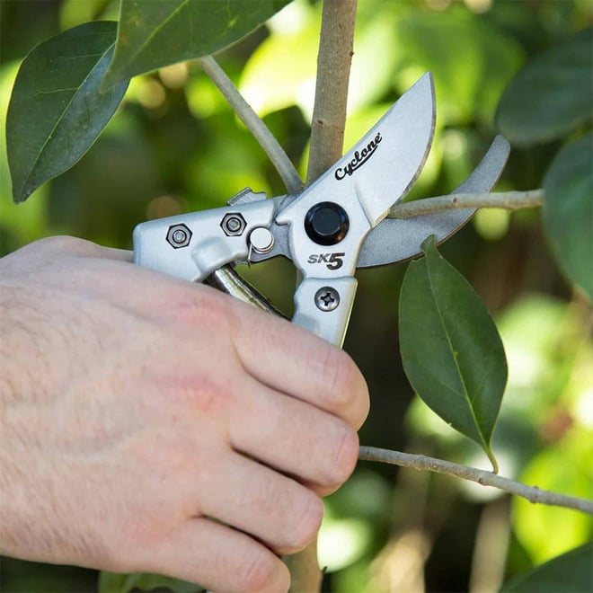 Cyclone Quick Release 200mm Bypass Pruner - Aluminium