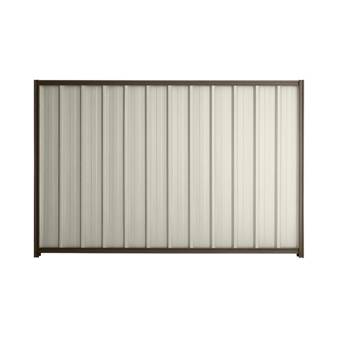 Good Neighbour® Superdek® 1500mm High Fence Panel Sheet: Off White Post/Track: Banyan Brown