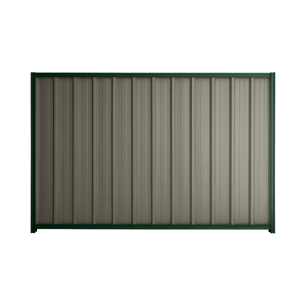 Good Neighbour® Superdek® 2100mm High Fence Panel Sheet: Marsh Post/Track: Caulfield Green