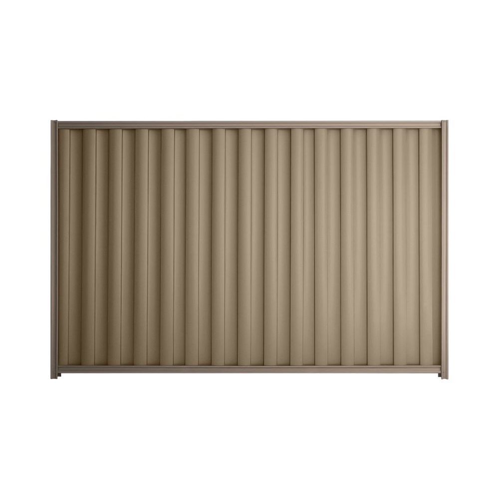 Good Neighbour® Wavelok® 1500mm High Fence Panel Sheet: Beige Post/Track: Marsh