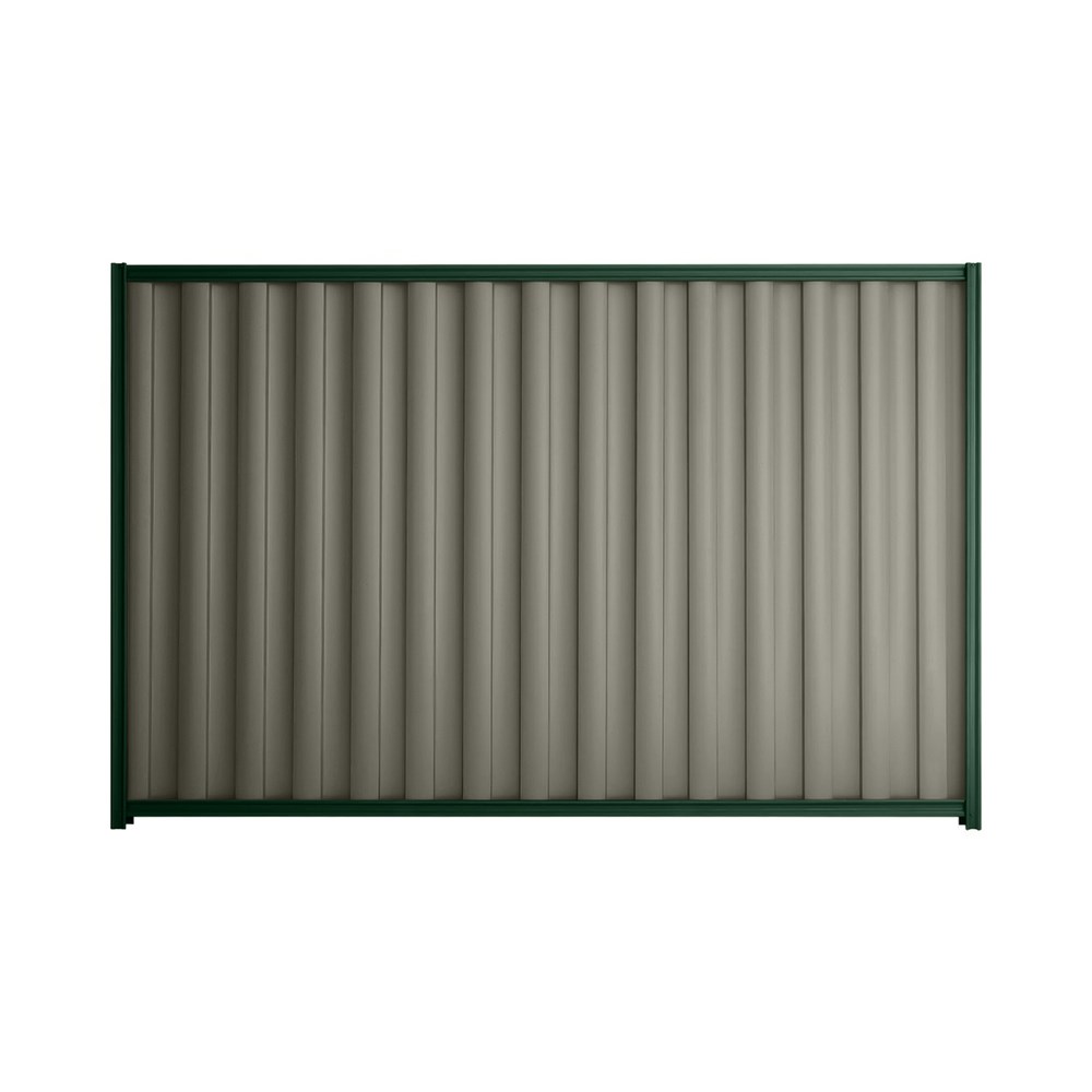 Good Neighbour® Wavelok® 2100mm High Fence Panel Sheet: Marsh Post/Track: Caulfield Green