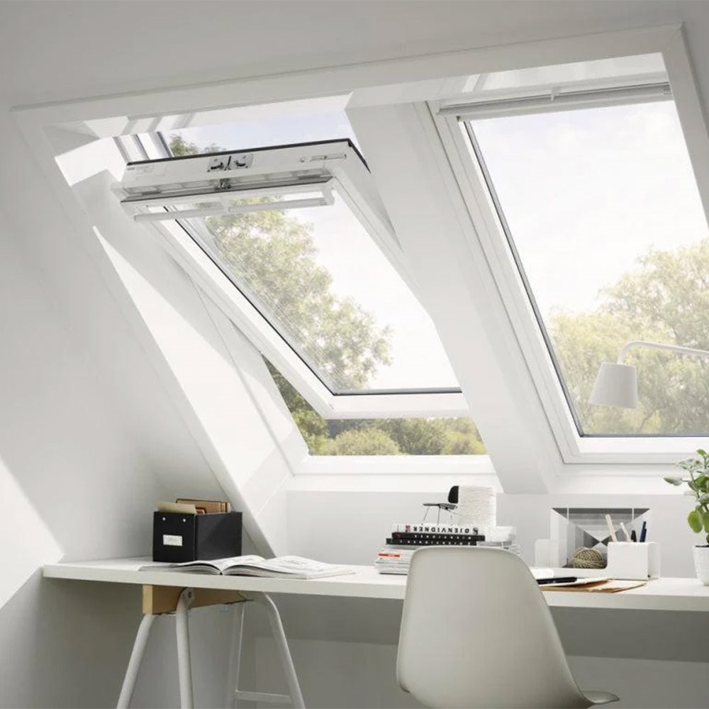 VELUX 780 x 1400mm Centre Pivot Roof Window