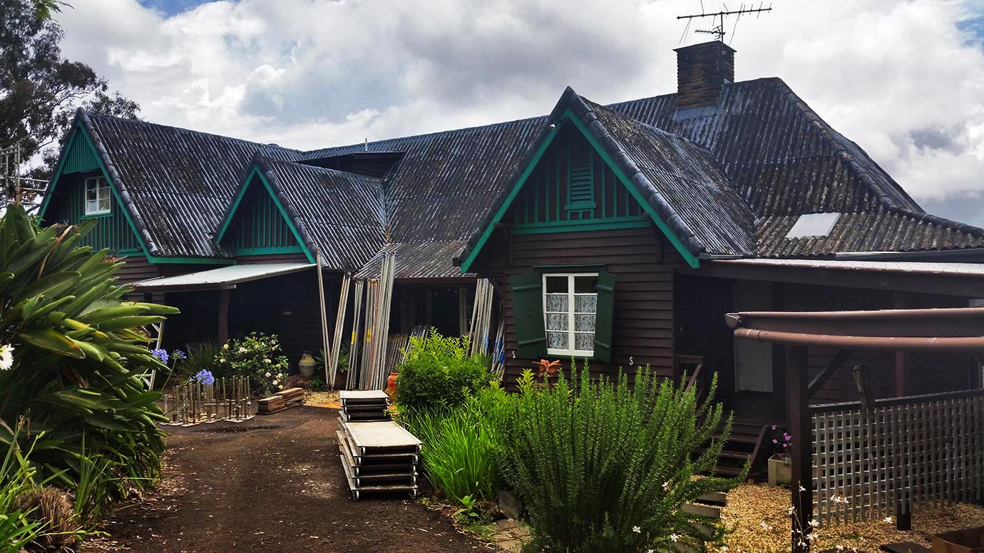 transform the look of your old house stratco